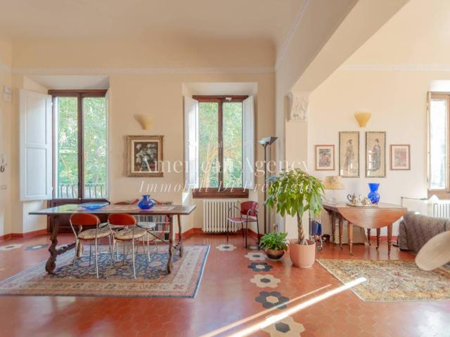 Appartamento in vendita a Firenze FI