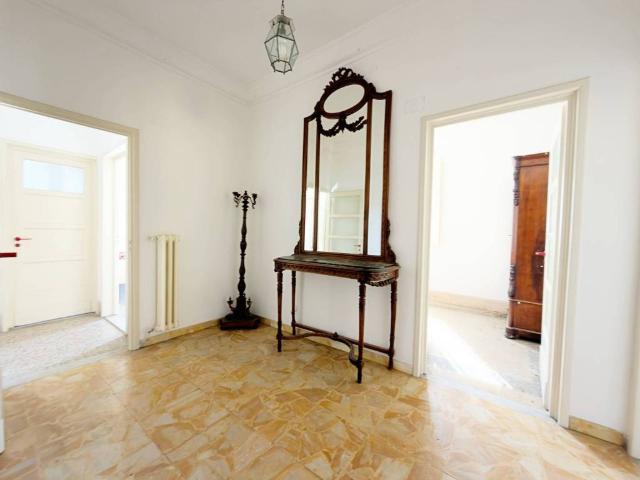 Appartamento in vendita a Firenze FI