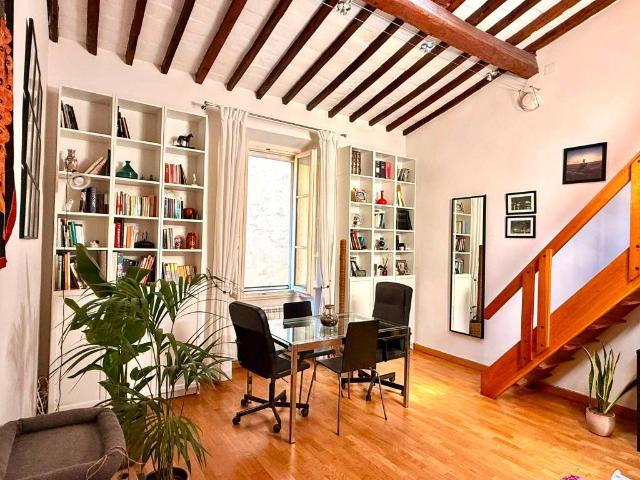 Appartamento in vendita a Firenze FI