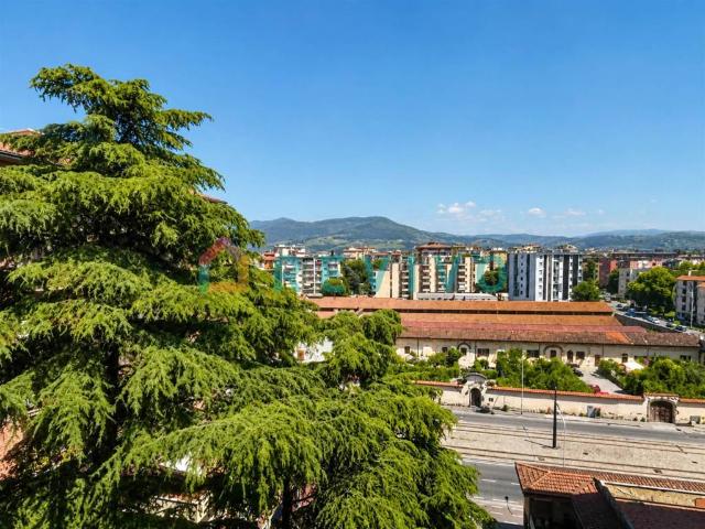 Appartamento in vendita a Firenze FI
