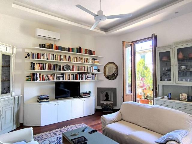 Appartamento in vendita a Firenze FI