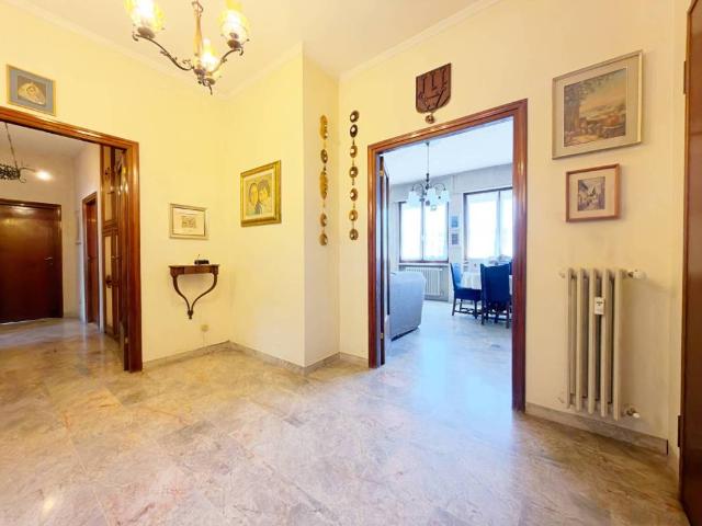 Appartamento in vendita a Firenze FI