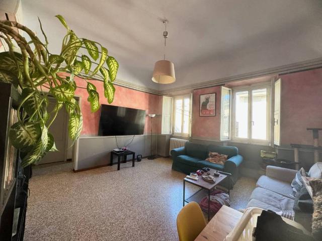 Appartamento in vendita a Firenze FI