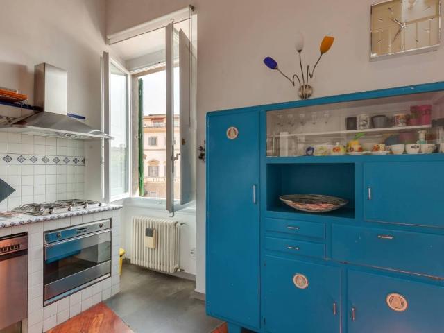 Appartamento in vendita a Firenze FI