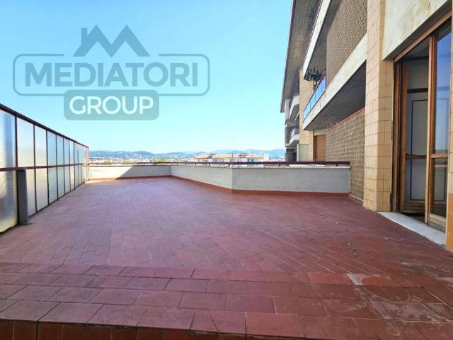Appartamento in vendita a Firenze FI