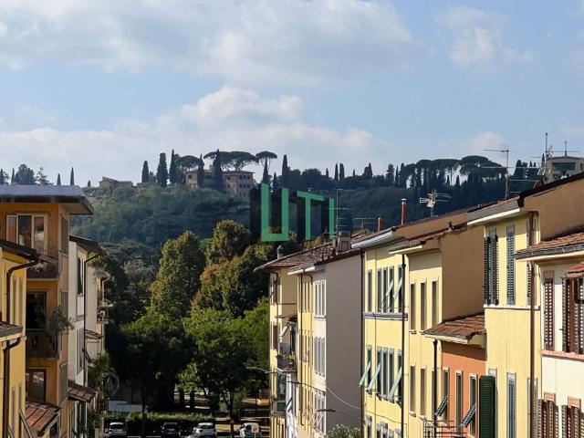 Appartamento in vendita a Firenze FI