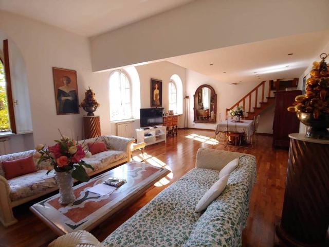 Appartamento in vendita a Firenze FI