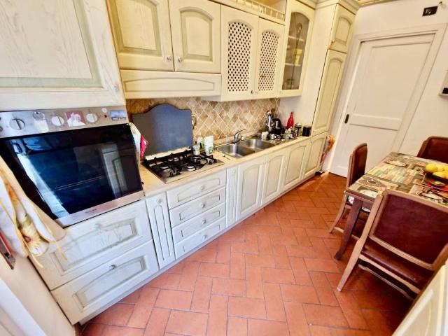 Appartamento in vendita a Firenze FI