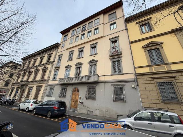 Appartamento in vendita a Firenze FI