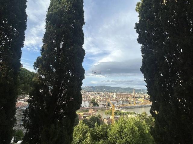 Appartamento in vendita a Firenze FI