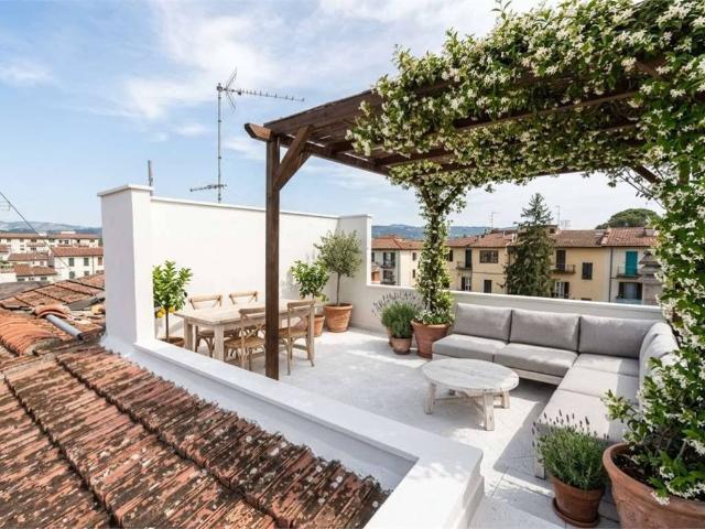 Appartamento in vendita a Firenze FI