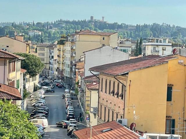 Appartamento in vendita a Firenze FI