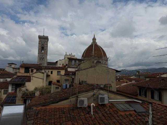 Appartamento in vendita a Firenze FI