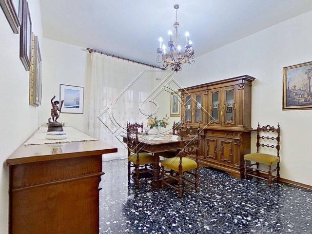 Appartamento in vendita a Firenze FI