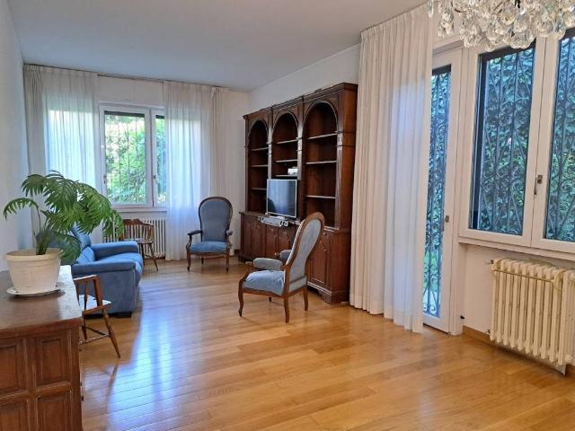 Appartamento in vendita a Firenze FI
