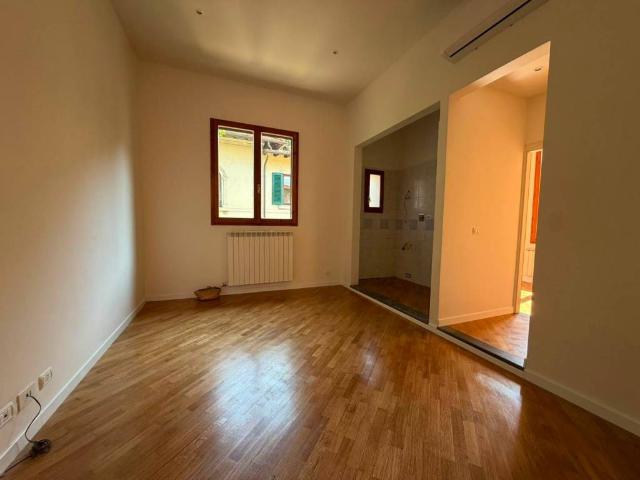 Appartamento in vendita a Firenze FI