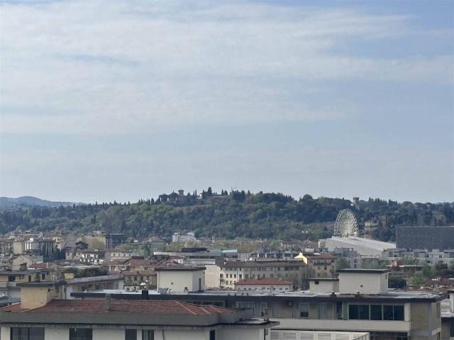 Appartamento in vendita a Firenze FI