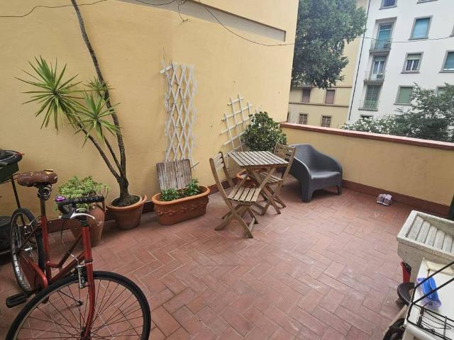 Appartamento in vendita a Firenze FI