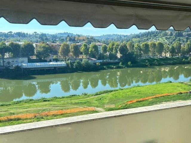 Appartamento in vendita a Firenze FI