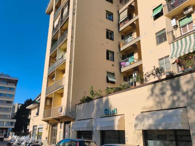Appartamento in vendita a Firenze FI