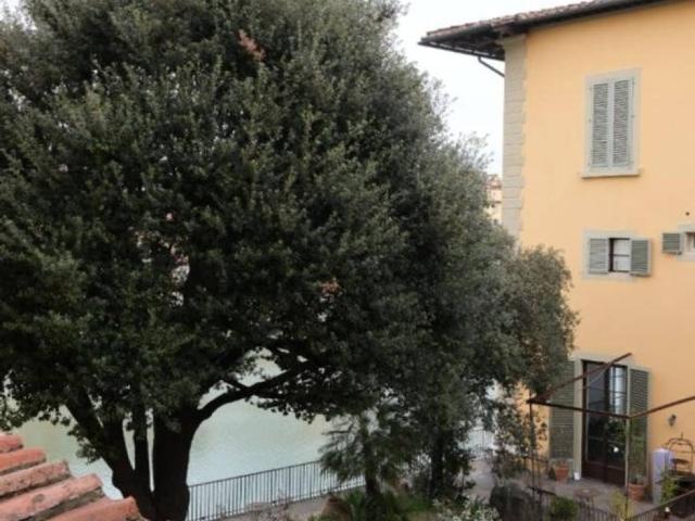 Appartamento in vendita a Firenze FI
