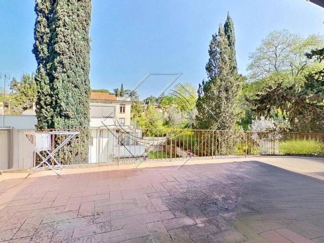 Appartamento in vendita a Firenze FI