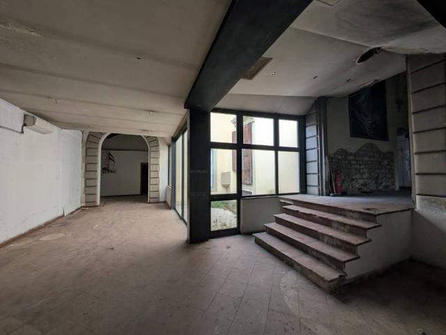 Appartamento in vendita a Firenze FI