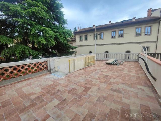 Appartamento in vendita a Firenze FI
