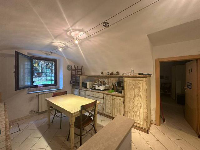 Appartamento in vendita a Firenze FI