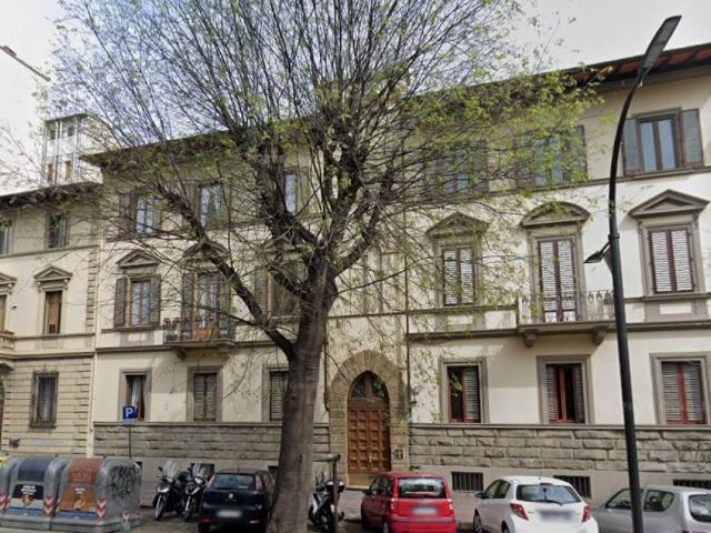 Appartamento in vendita a Firenze FI