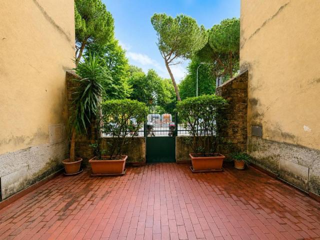 Appartamento in vendita a Firenze FI