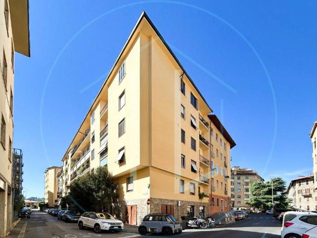 Appartamento in vendita a Firenze FI