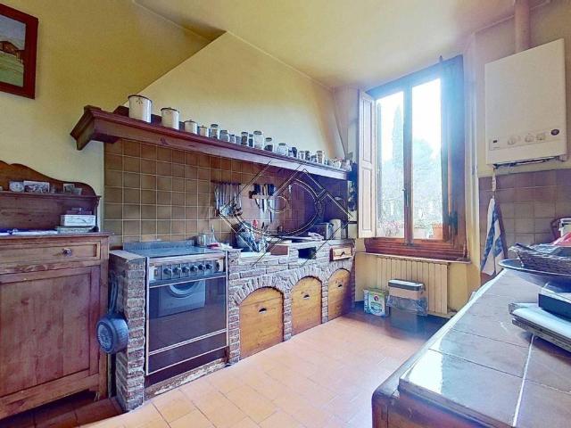 Appartamento in vendita a Firenze FI