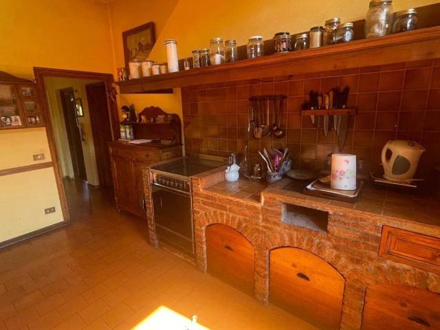 Appartamento in vendita a Firenze FI