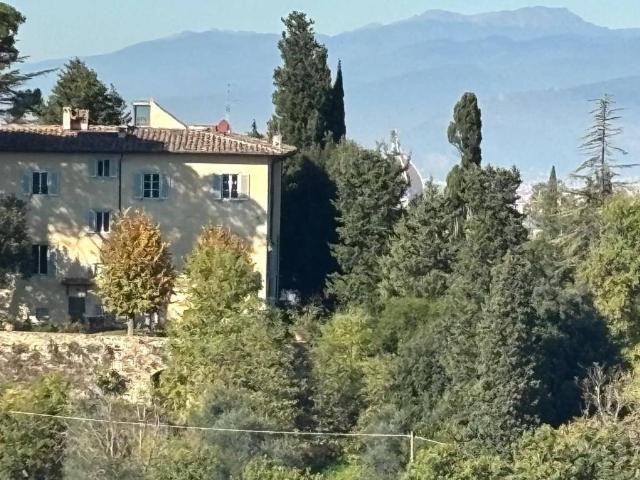 Appartamento in vendita a Firenze FI