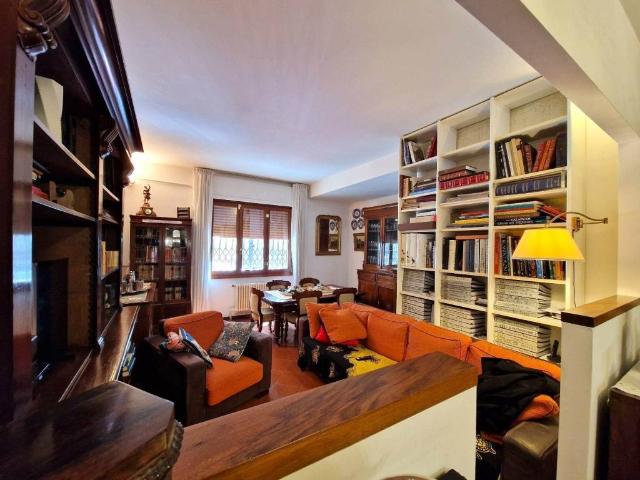 Appartamento in vendita a Firenze FI
