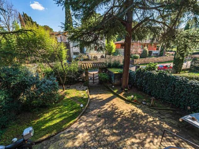 Appartamento in vendita a Firenze FI