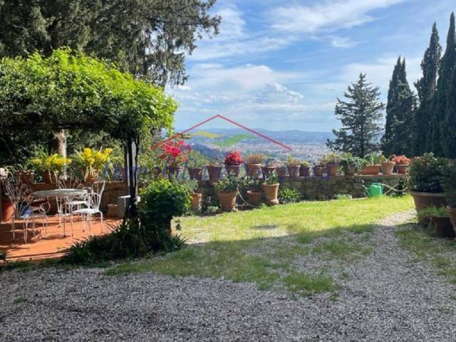Appartamento in vendita a Firenze, Serpiolle