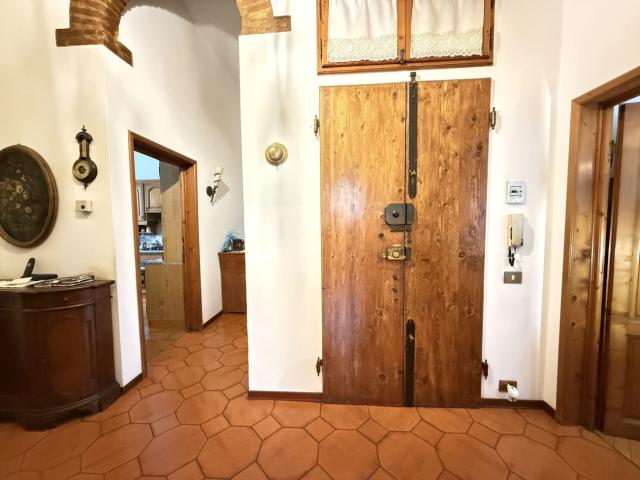 APPARTAMENTO in VENDITA a FIRENZE Via Masaccio Firenze 50123 di 6 vani