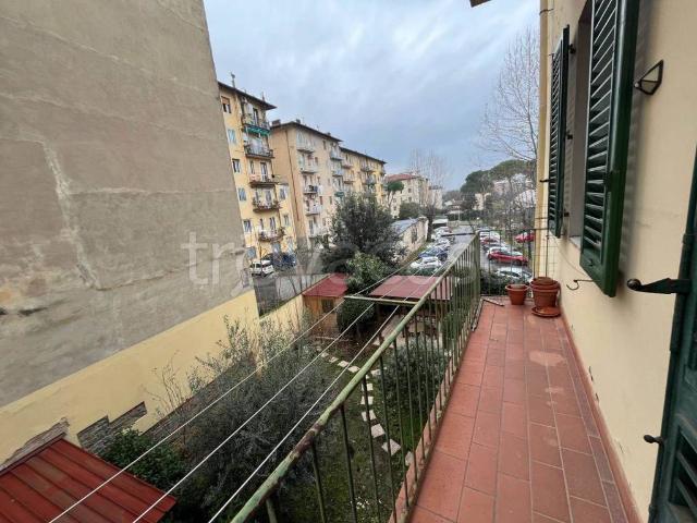 Appartamento in vendita a Firenze via bardelli, Leopoldo Vittorio Emanuele Statuto