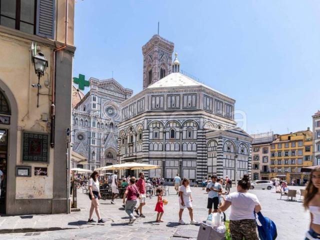 Appartamento in vendita a Firenze via dei Martelli, Duomo