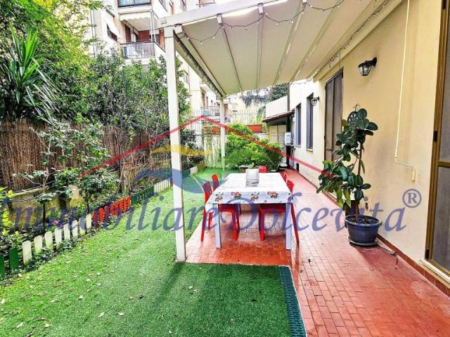 Appartamento in vendita a Firenze via dei Sette Santi, 54C, Campo di Marte