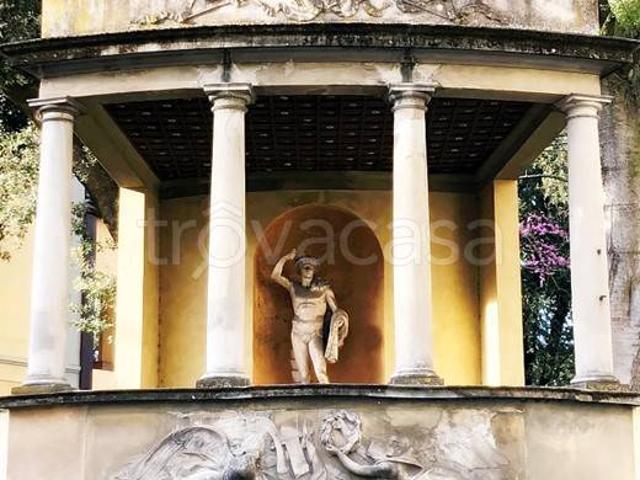 Appartamento in vendita a Firenze via Romana, Santo Spirito