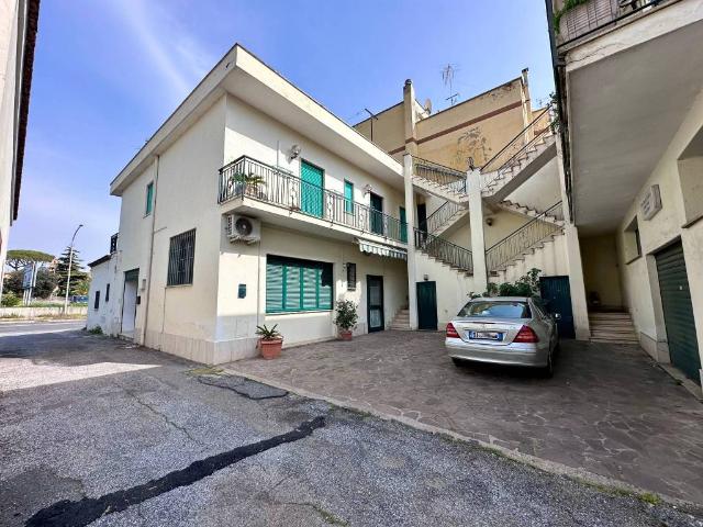 Appartamento in vendita a Fiumicino RM