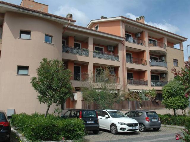 Appartamento in vendita a Fiumicino RM