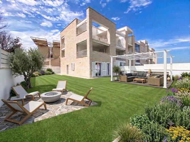 Appartamento in vendita a Fiumicino RM