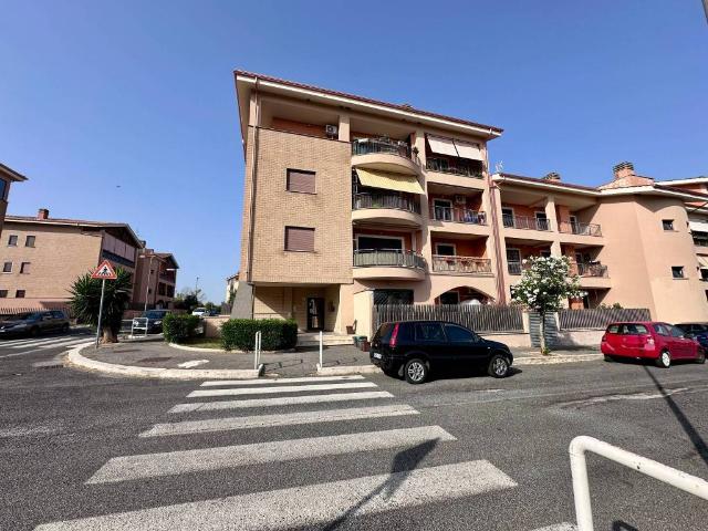 Appartamento in vendita a Fiumicino RM