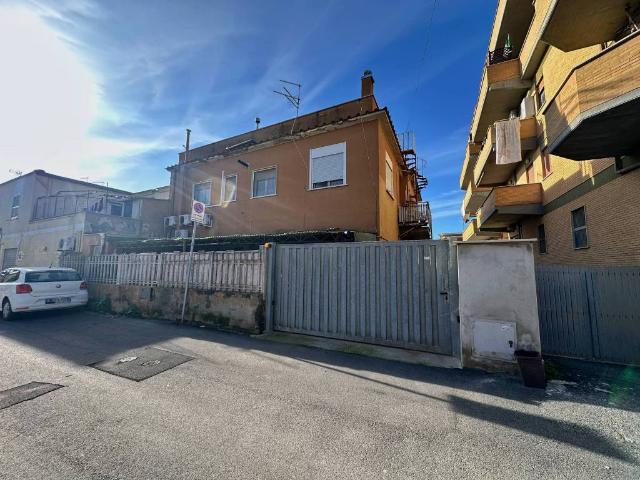 Appartamento in vendita a Fiumicino RM