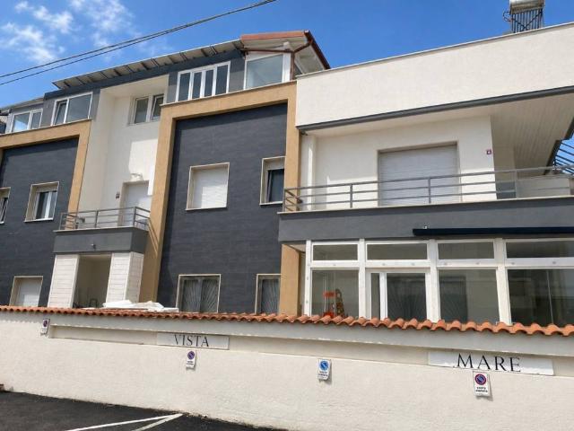 Appartamento in vendita a Fiumicino RM