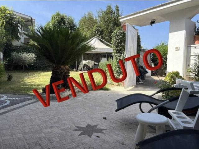 Appartamento in vendita a Fiumicino RM